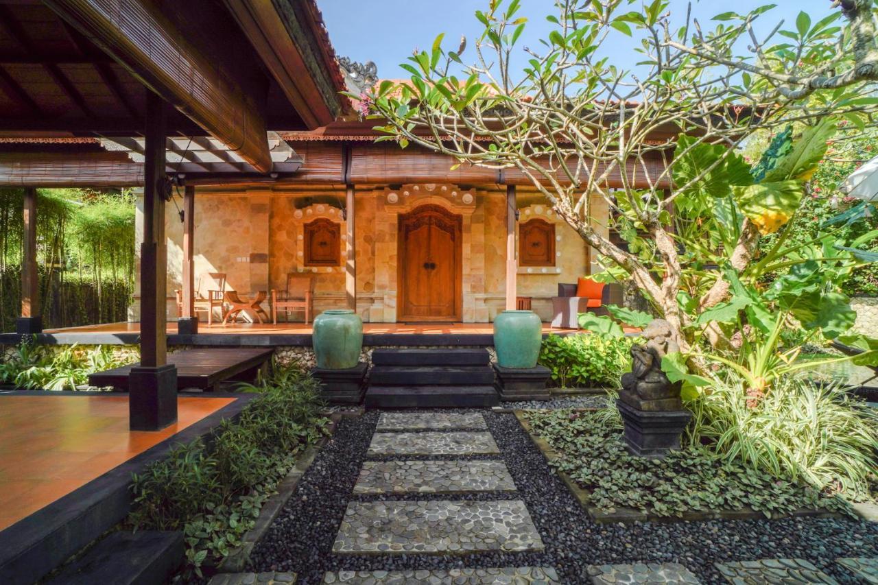 Giri Bhagawan Villas & Spa Nusa Dua (Bali) Exterior foto